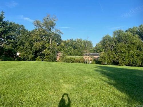 13 Whitebridge Ln, Frankfort, KY, 40601-3863 | Card Image