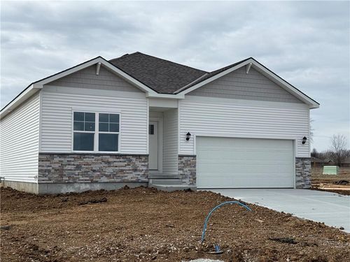 706 Fallen Leaf Drive, Belton, MO, 64012 | Card Image