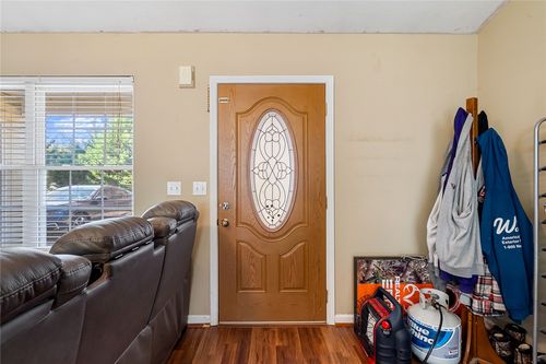 851 Louie Ln, Seneca, SC, 29678-4924 | Card Image