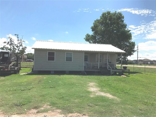 Small 2-bedroom house on property | Image 23