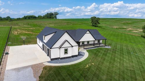 9521 Township Road 37, Thornville, OH, 43076-9784 | Card Image