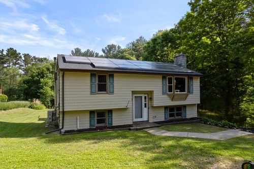 198 Lower Gore Rd, Webster, MA, 01570-3416 | Card Image