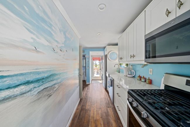 12 Moreland Ave, House other with 2 bedrooms, 1 bathrooms and 2 parking in Hull MA | Image 5