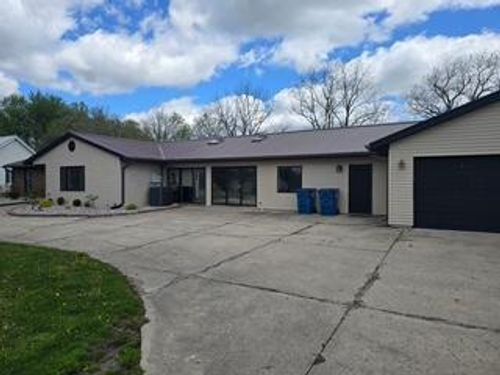 757 Tomahawk Trl, Coldwater, MI, 49036-8593 | Card Image