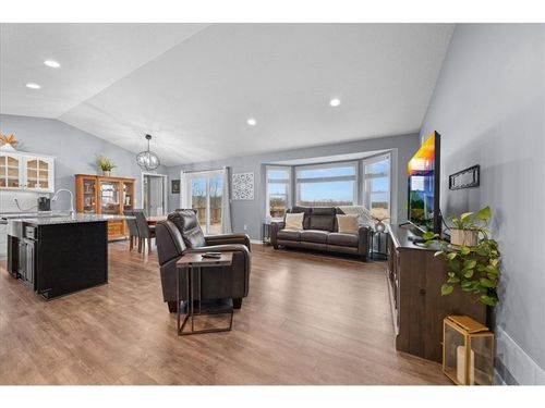 38616 Pine Ave, Center City, MN, 55012-7508 | Card Image