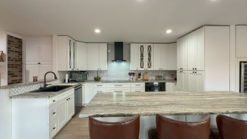 204 Greenbriar Ave, Shelbyville, TN, 37160-4304 | Card Image