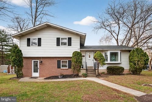 908 Pershing Rd, PENLLYN, PA, 19422-1050 | Card Image