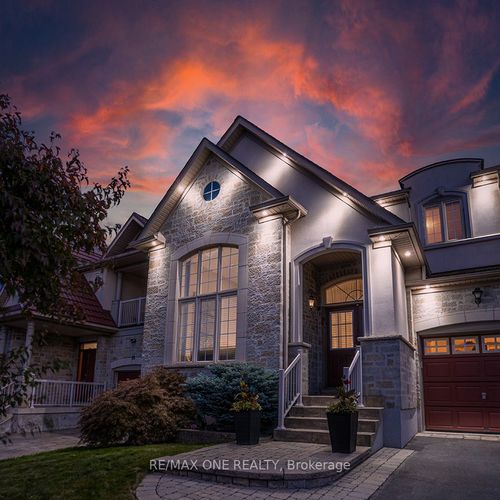 15 Burgundy Trail, Thornhill, ON, L4J8X5 | Card Image