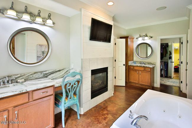Luxury Bath Suite | Image 20