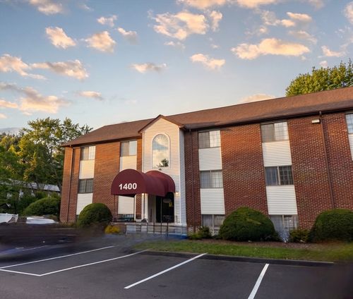 3-1400 Skyline Dr, Lowell, MA, 01854-1469 | Card Image