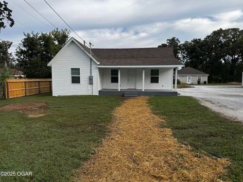 3905 E 13th St, Joplin, MO, 64801-5836 | Card Image