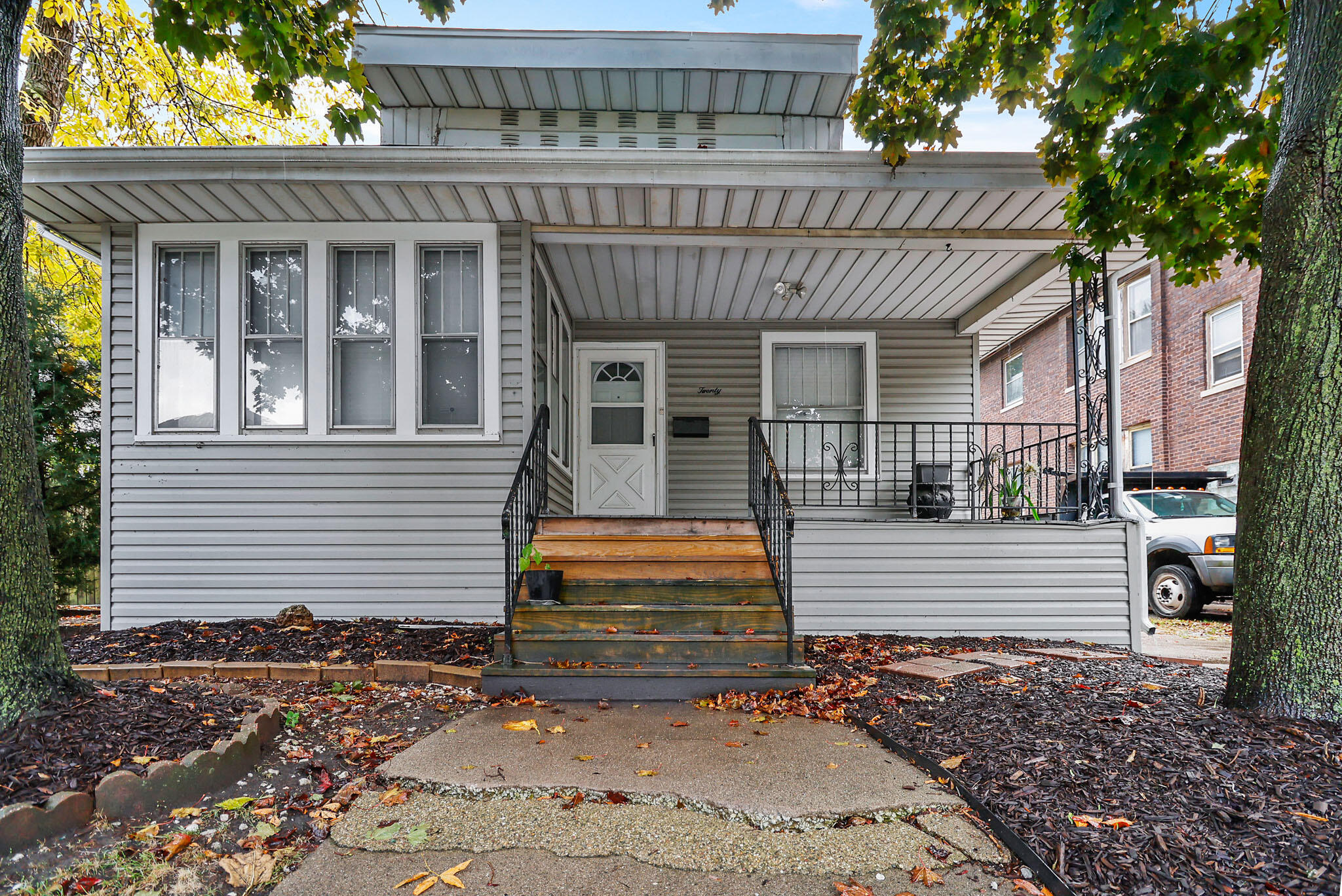 20 Waltham Street, For Sale in Hammond Zoocasa