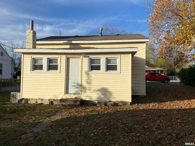 2617 Cherry Street, House other with 2 bedrooms, 1 bathrooms and null parking in Mt Vernon IL | Image 2