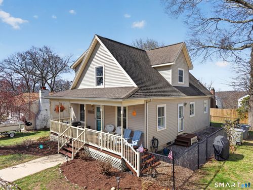 68 Hillcrest Rd, Niantic, CT, 06357-2053 | Card Image