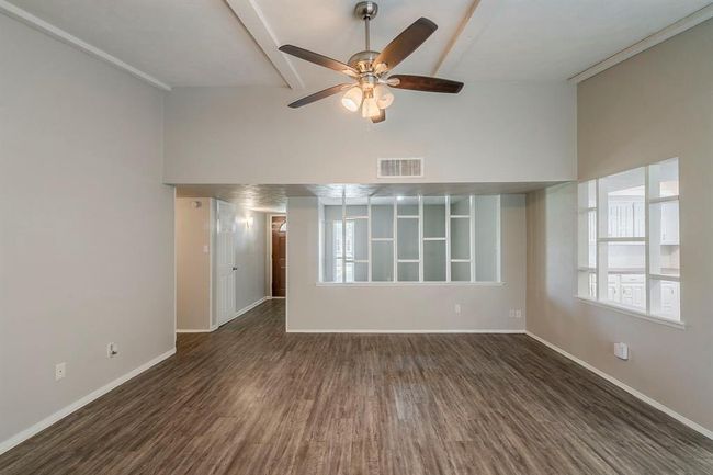 5802 Evening Shadows Ln, House other with 3 bedrooms, 2 bathrooms and 2 parking in Spring TX | Image 10