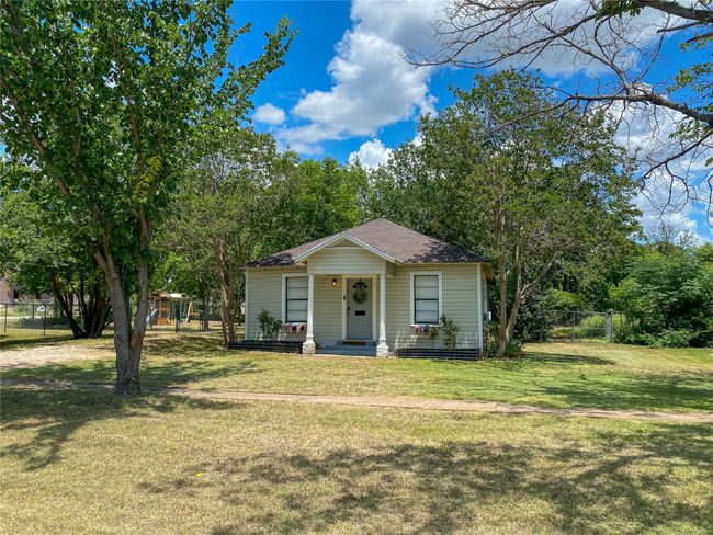 225 S Wilson St, Home with 0 bedrooms, 0 bathrooms and null parking in Burleson TX | Image 5