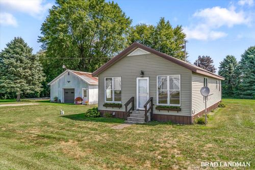 2055 2nd St, Shelbyville, MI, 49344-9714 | Card Image