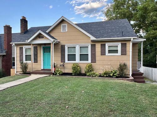 1811 Dimple Ct, Columbia, TN, 38401-3909 | Card Image