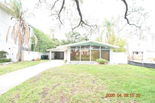 528 Suwanee Cir, Tampa, FL, 33606-3831 | Card Image