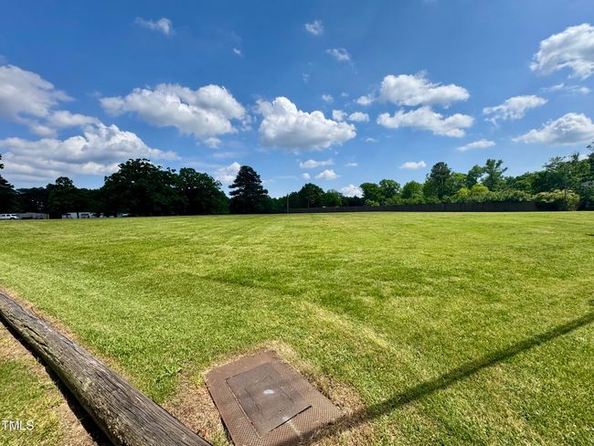 North side lot line and front yard - 182 | Image 12