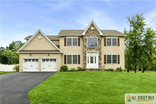 19 Maplehurst Ln, Piscataway, NJ, 08854-3501 | Card Image