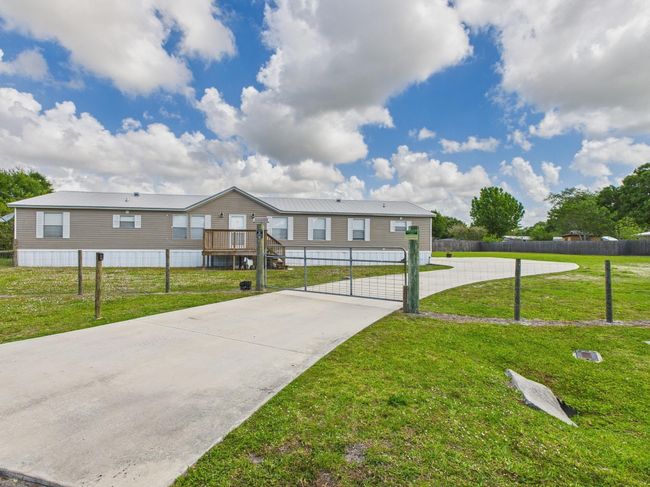 2452 Se 21 St Ter, House other with 4 bedrooms, 2 bathrooms and null parking in OKEECHOBEE FL | Image 50