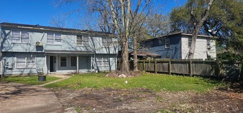 1217 3rd Ave N, Texas City, TX, 77590-7522 | Card Image