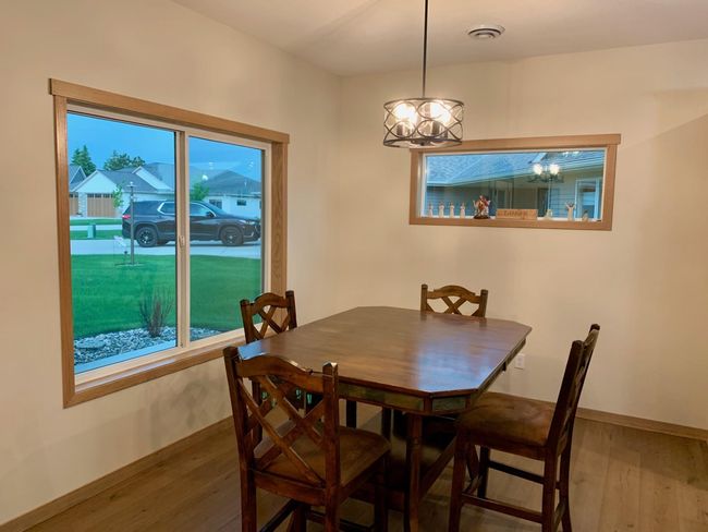 Large Dining Room...perfect for the big "get togethers!" | Image 9