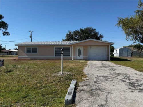 107 California Rd, LEHIGH ACRES, FL, 33936-6121 | Card Image