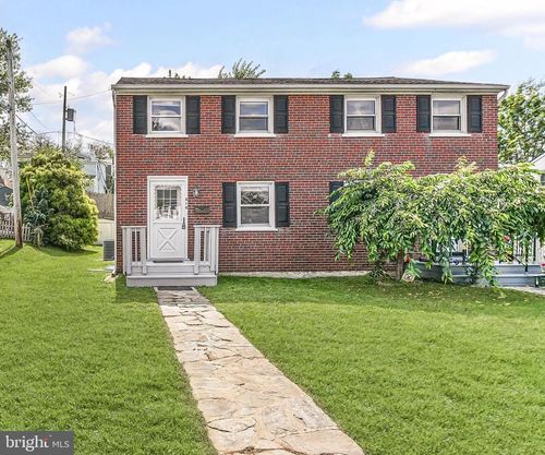 510 D St, KENNETT SQUARE, PA, 19348-3210 | Card Image