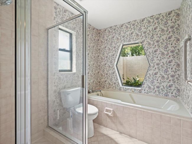 1015 Hastings Ct, House other with 3 bedrooms, 3 bathrooms and null parking in LUTZ FL | Image 22