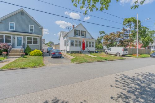 181 Grace St, Cranston, RI, 02910-3509 | Card Image