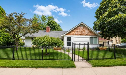 4100 N Ardmore Avenue, Shorewood, WI, 53211 | Card Image