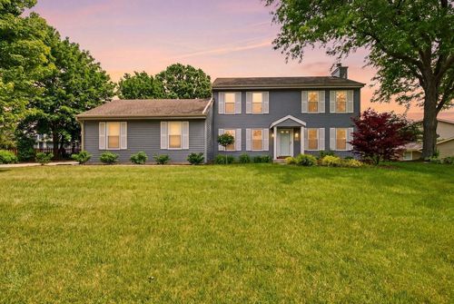 W169N10806 Redwood Lane, Germantown, WI, 53022 | Card Image