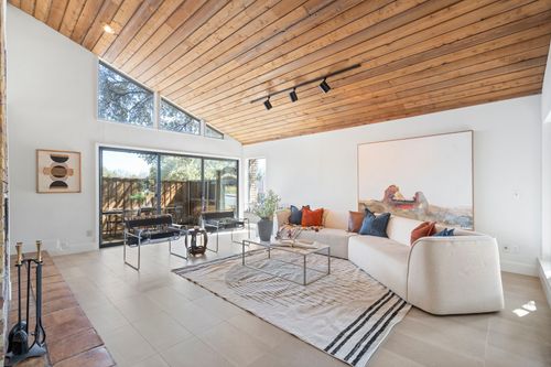 9671 Fallbrook Dr, Dallas, TX, 75243-6151 | Card Image