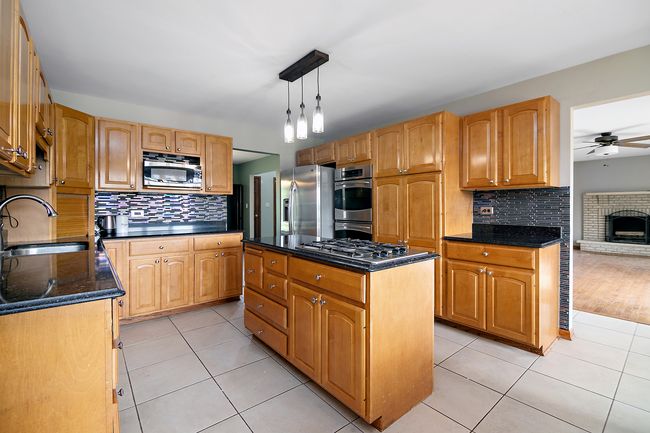 26406 S 80 Th Ave, House other with 3 bedrooms, 3 bathrooms and 6 parking in Monee IL | Image 5