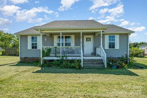 2303 Dillon Dr, Newton, NC, 28658-7445 | Card Image