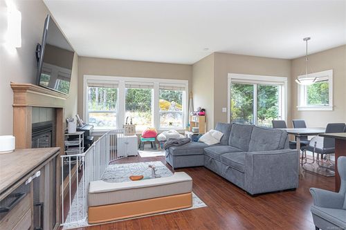 2348 Chilco Rd, View Royal, BC, V9B0N7 | Card Image