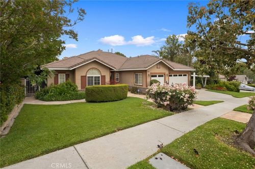 5675 W Overlook Dr, Rancho Cucamonga, CA, 91739 | Card Image