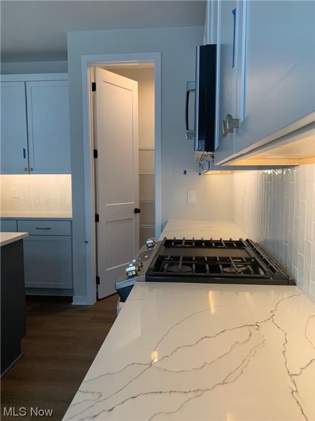 131 Town Centre Drive, For Sale in Broadview Heights Zoocasa