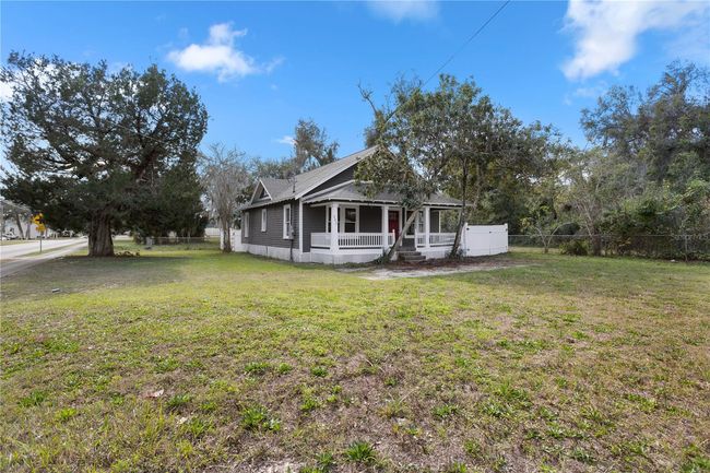 202 W Division St, House other with 2 bedrooms, 1 bathrooms and null parking in DELAND FL | Image 4