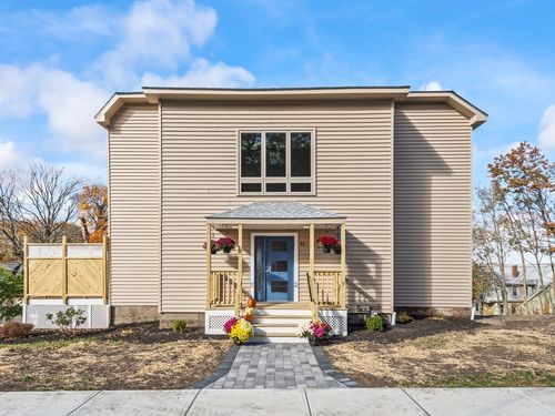 41 Westminster St, Worcester, MA, 01605-3725 | Card Image