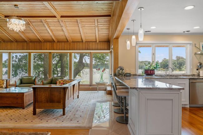 4 W Shore Rd, House other with 3 bedrooms, 4 bathrooms and null parking in NORTH OAKS MN | Image 22