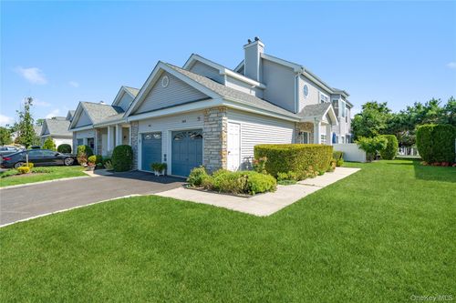 a3-514 Highland Ct, Moriches, NY, 11955-1724 | Card Image