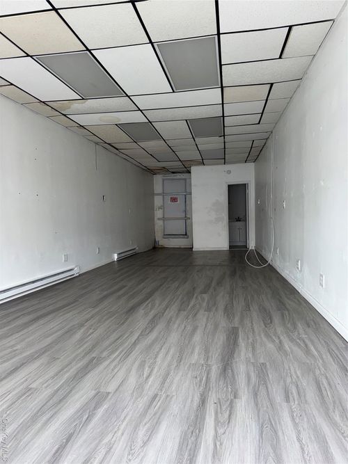 300 Highland Ave, Peekskill, NY, 10566-2737 | Card Image