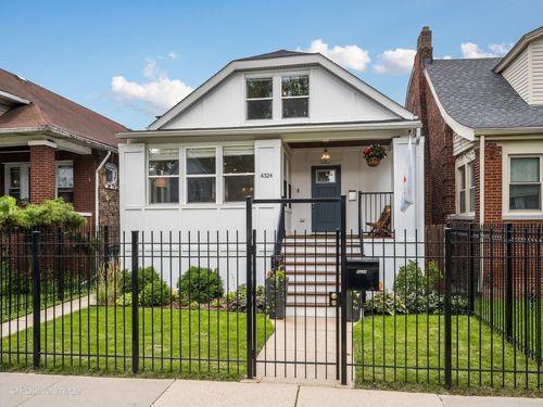 4324 N Sawyer Ave, Chicago, IL, 60618-1212 | Card Image