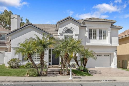 688 Trousdale St, Oak Park, CA, 91377-4780 | Card Image