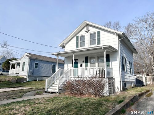 26 Crescent St, New London, CT, 06320-5404 | Card Image