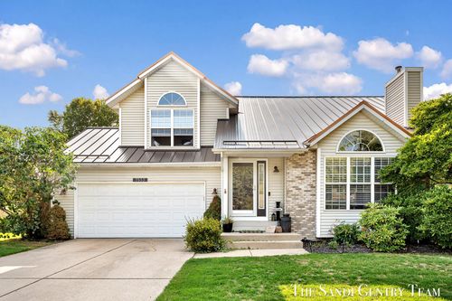 7533 Melinda Ct Se, Byron Center, MI, 49315-9396 | Card Image