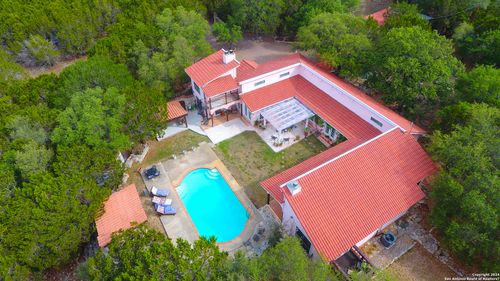 719 Cypress Bend Dr, Boerne, TX, 78006-7411 | Card Image